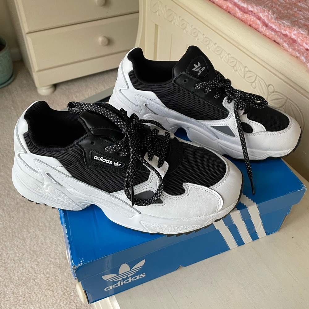 NEW Adidas Originals Falcon Trail Sneakers